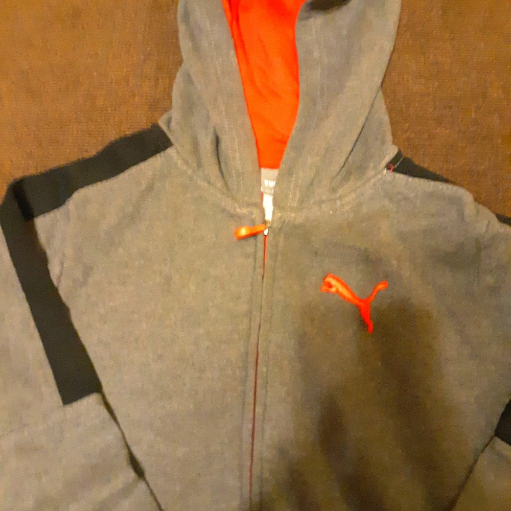 Boys puma zipup hoodie
